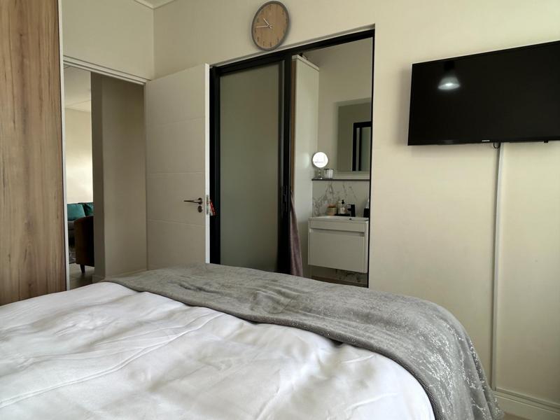 2 Bedroom Property for Sale in Sandown Western Cape